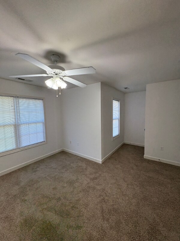 Building Photo - 231 Durango Pl