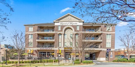 Building Photo - Modern Downtown Auburn Condo – Walk to Too...
