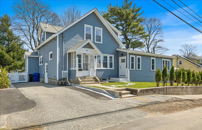 Building Photo - 17 Cedar Terrace