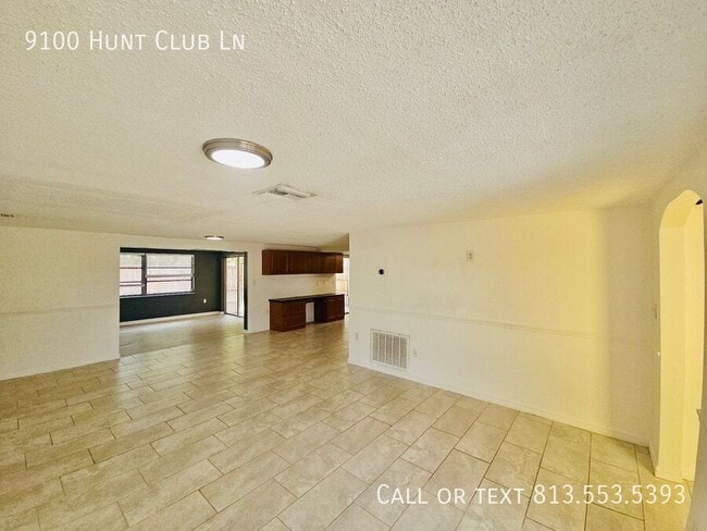 Building Photo - 9100 Hunt Club Ln