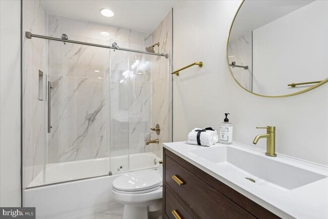 Building Photo - 42855 Chatelain Cir