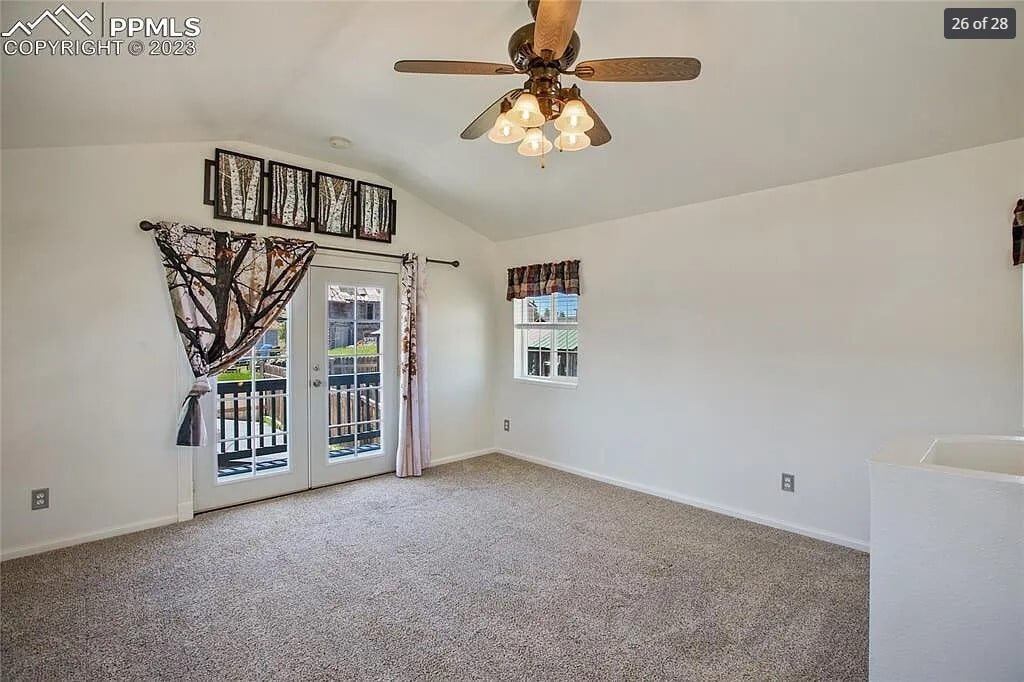 Master Bedroom - 206 W Carr Ave