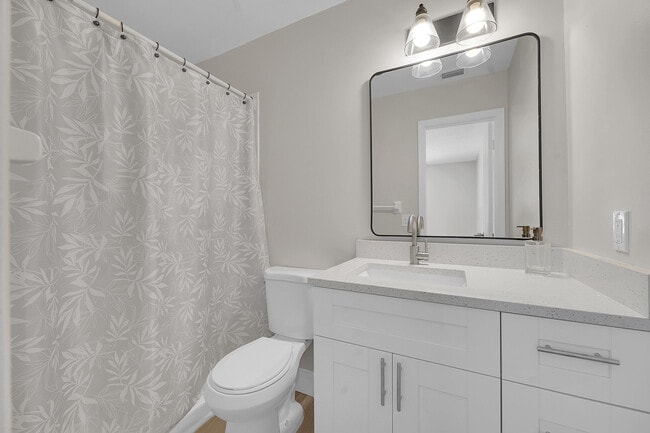 Building Photo - 2251 SE Holland St