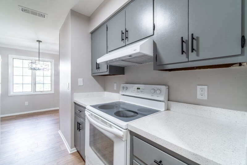 Building Photo - 3303 Hobson Rd