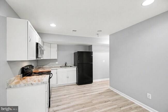 Building Photo - 91 Chaps Ln