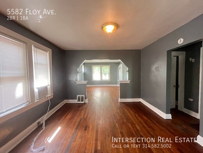 Building Photo - 5582 Floy Ave