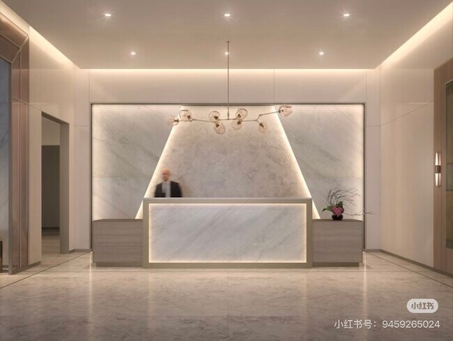 Building Photo - 3 Ct Square W