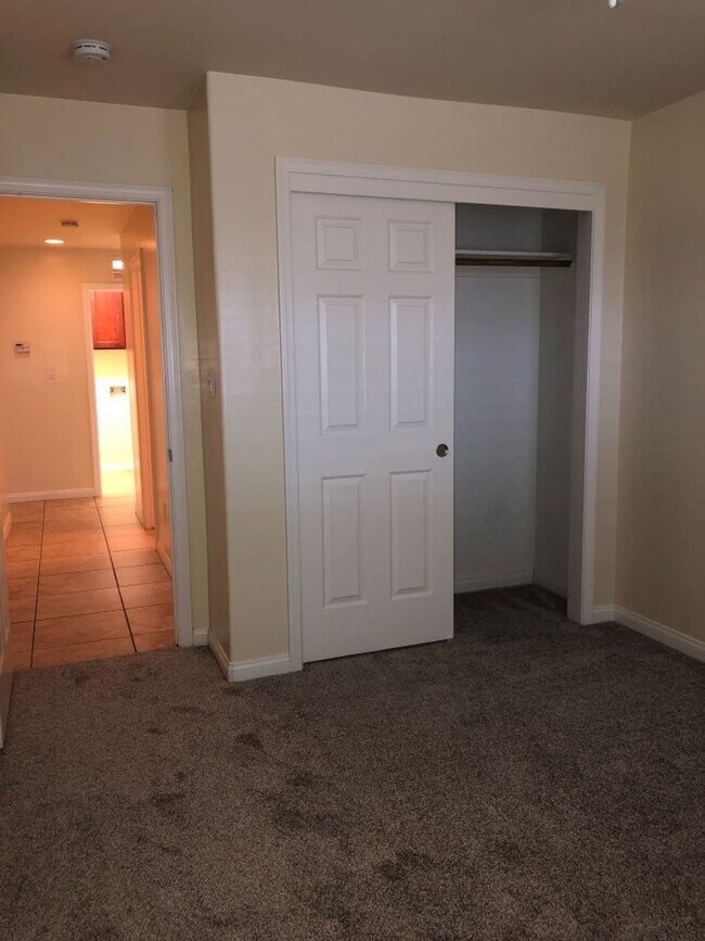 Building Photo - 13003 Lake Pueblo Way