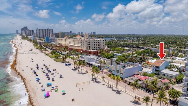 Building Photo - 311 N Surf Rd
