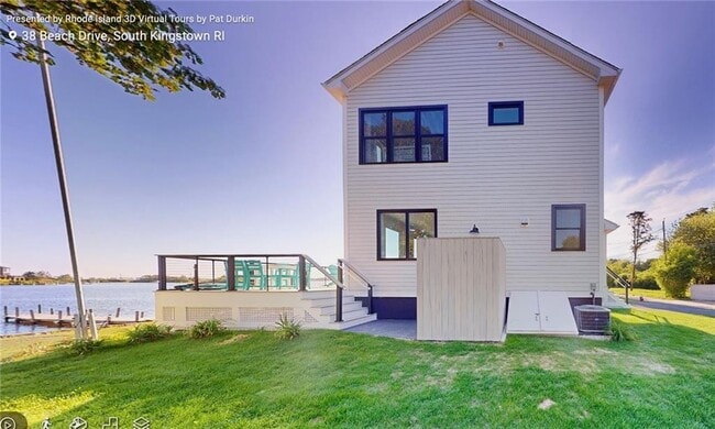 Building Photo - 38 Beach St