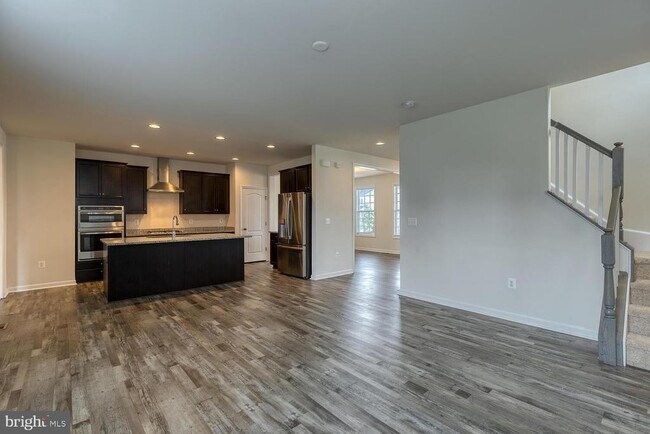 Building Photo - 336 Boxelder Dr