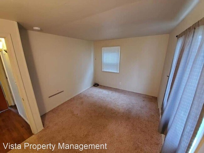 Building Photo - 3 br, 1 bath House - 149 Duxbury Rd