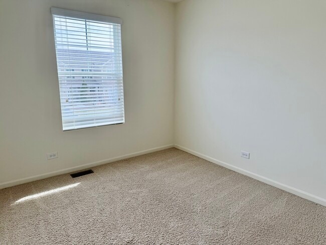 Building Photo - 658 Anchorage Ct