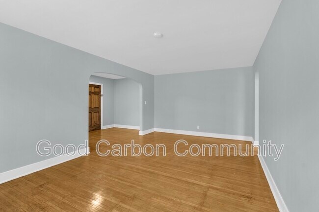 Building Photo - 19 Benwood Ave