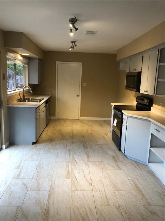 Building Photo - 7107 S Brook Dr