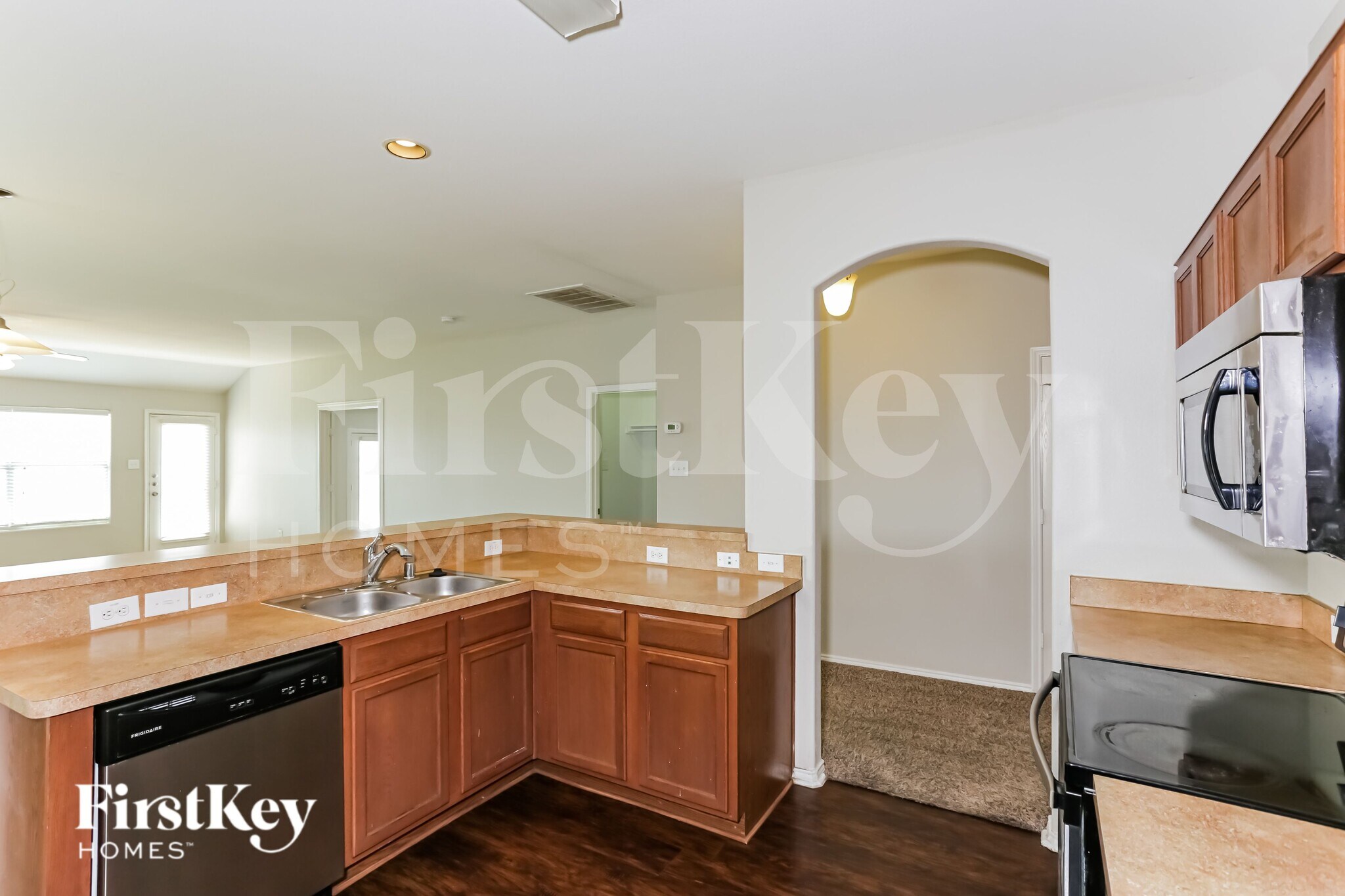 Building Photo - 1422 Waldrop Dr