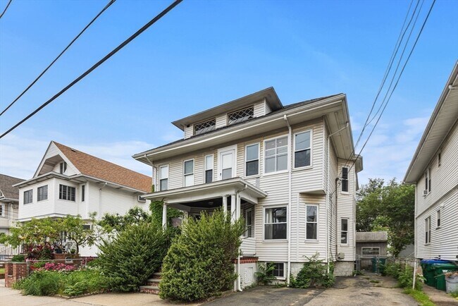 Building Photo - 102 Harvard St