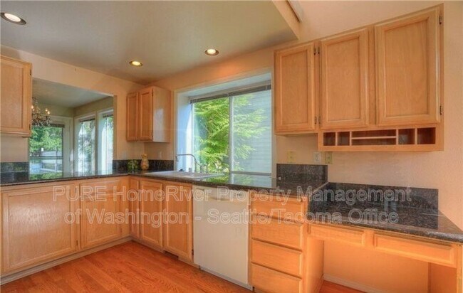 Building Photo - 6109 83rd Ave W