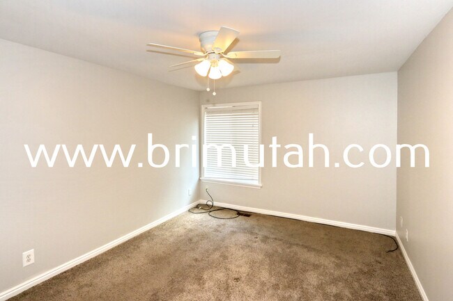 Building Photo - 3799 S 2235 E