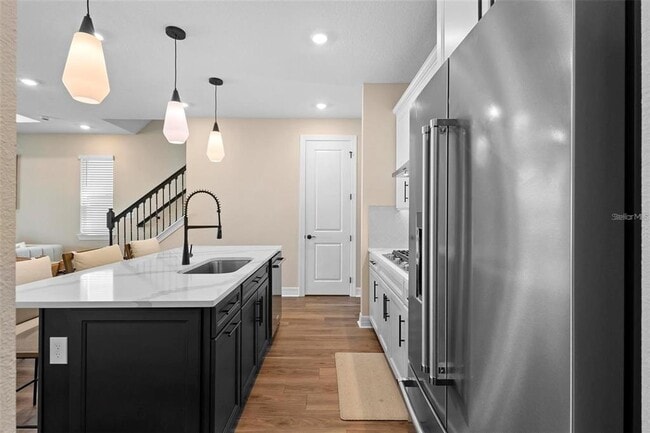 Building Photo - 10215 Pk Ests Ave