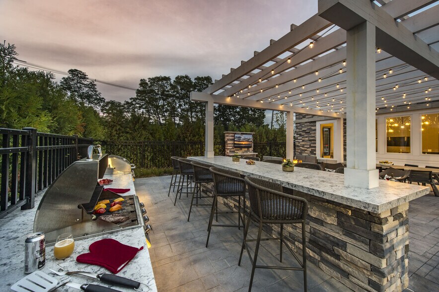 The Buckley Apartments 480 Franklin St Framingham MA 01702 Apartment Finder