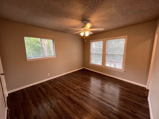 Building Photo - 1514 Forest Trail