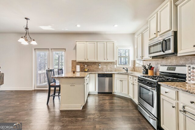Building Photo - 97 Fieldstone Ln