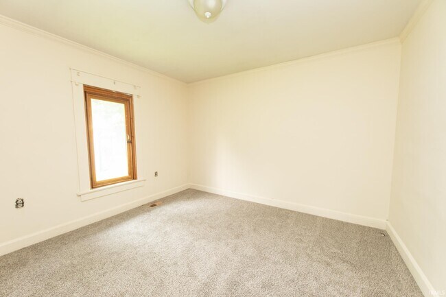 Building Photo - 1203 S Fess Ave