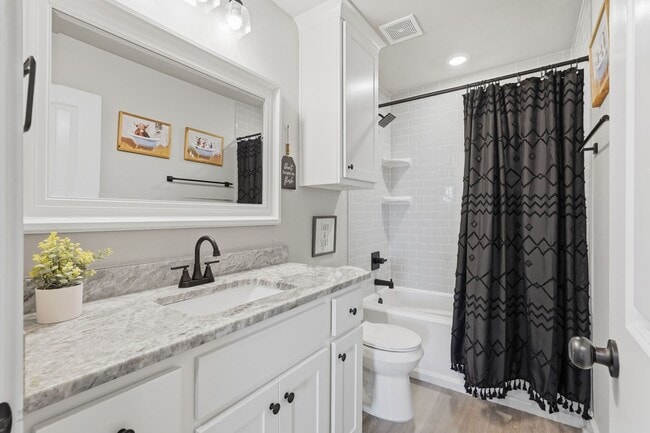 Building Photo - 173 Brazos Bnd