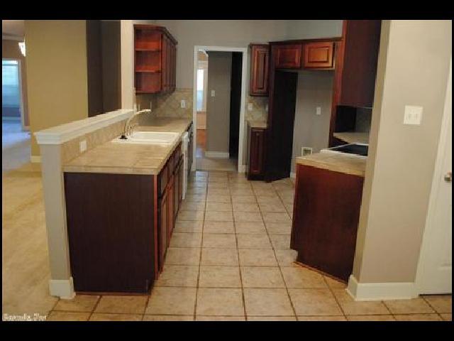 Building Photo - 3211 Moonlighting Pl