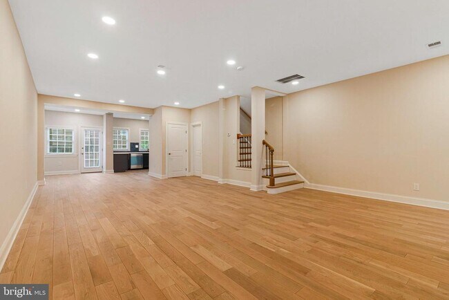 Building Photo - 1350 Sheridan St NW