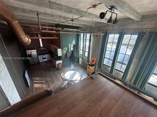 Building Photo - 1749 NE Miami Ct