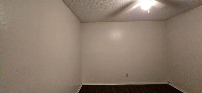 Building Photo - Charming 2-Bedroom Home for Rent – Comfortable & Convenient Living!