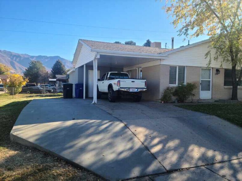 Building Photo - 4860 S 250 W