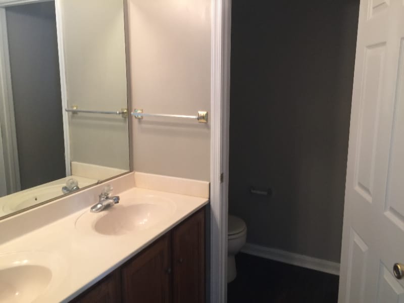 Building Photo - 43 Windbluff Ct