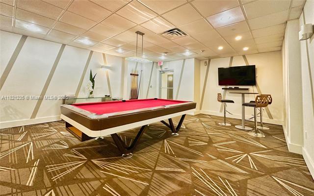Building Photo - 1300 Brickell Bay Dr