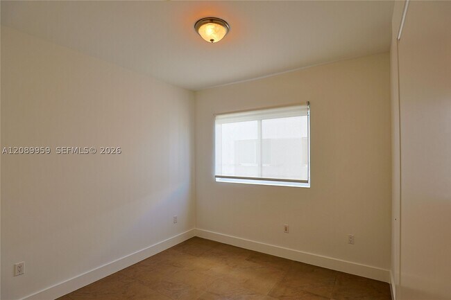 Building Photo - 7520 SW 59th St
