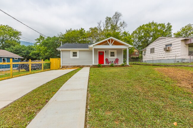 Building Photo - 3311 Tarlton Ave