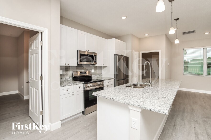 Building Photo - 1157 Palo Alto St SE