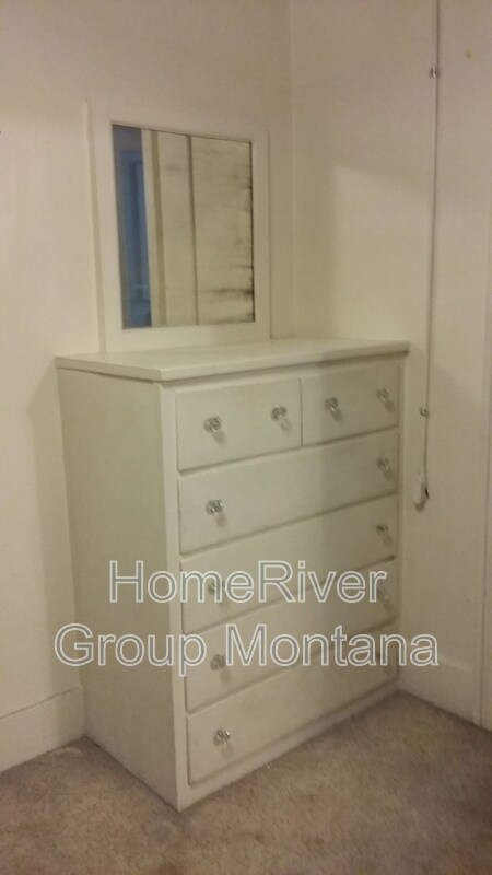 Building Photo - 147 W Main St