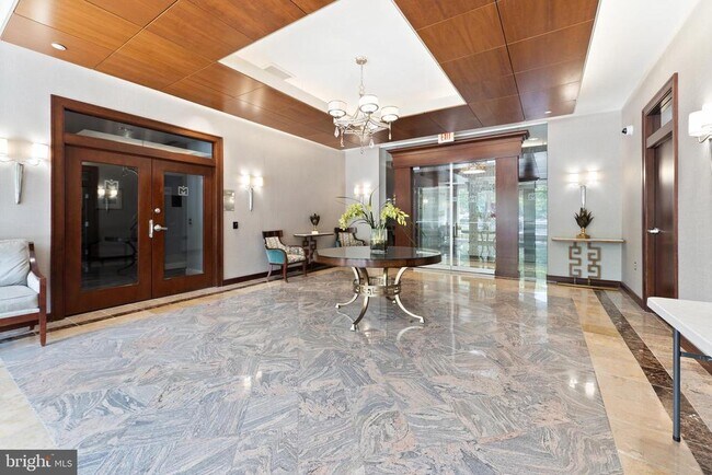 Building Photo - 11760 Sunrise Valley Dr