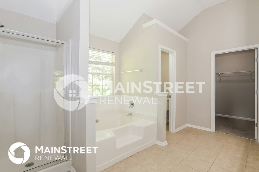 Building Photo - 665 Lakeridge Ct