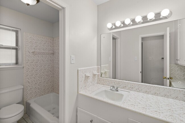 Building Photo - 10126 Metronome Dr