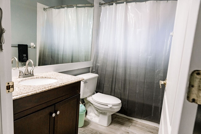 Building Photo - 22620 Willow Lakes Dr