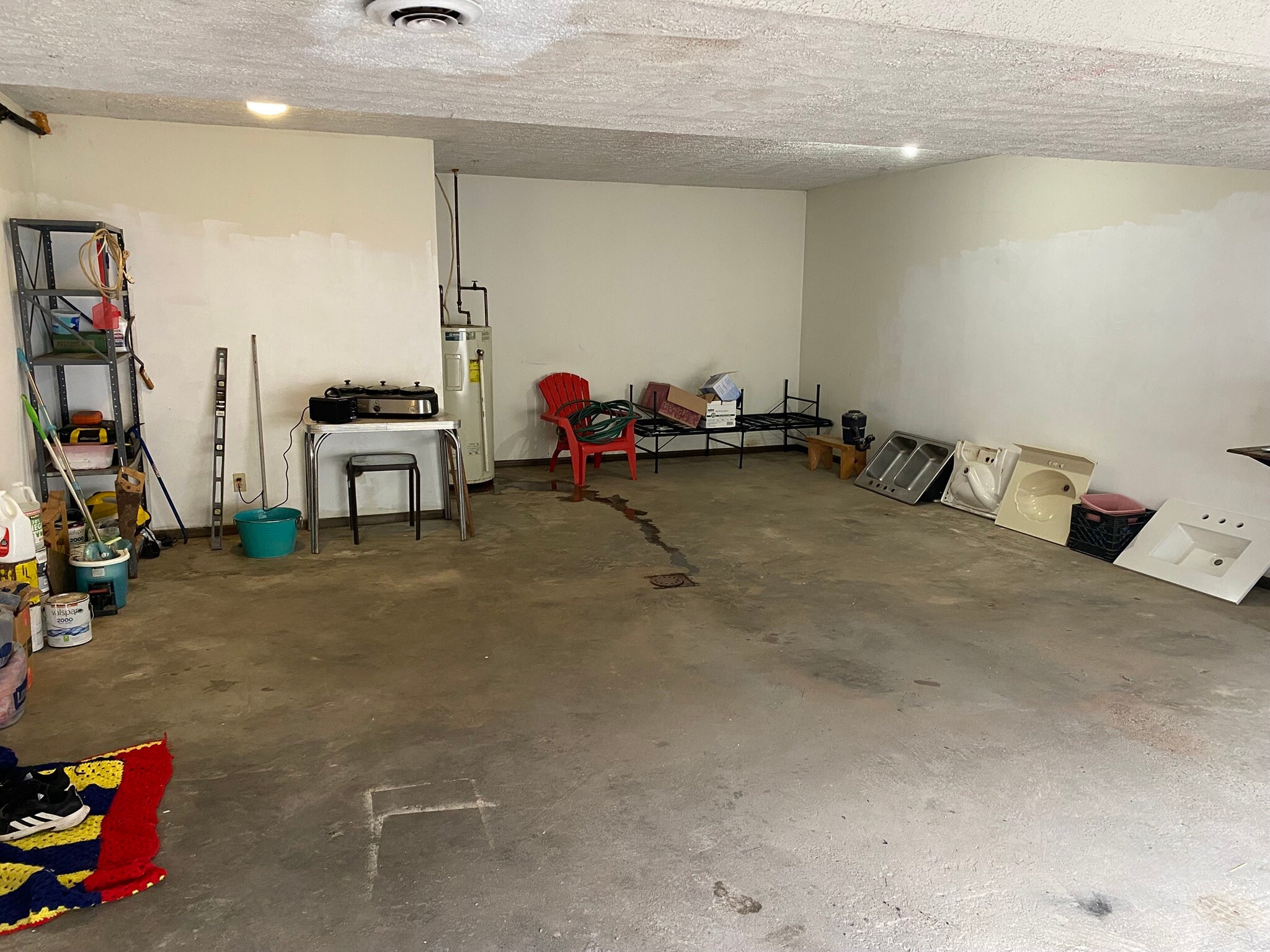 2-car garage - 1441 Northwest Dr