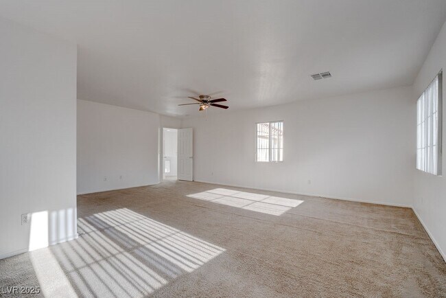 Building Photo - 5150 Pipestone Pass St