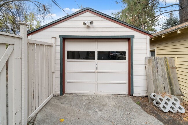 Building Photo - Single Family Home on Spokanes Sought Afte...