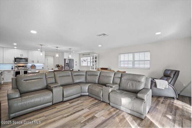 Building Photo - 1158 Samar Rd