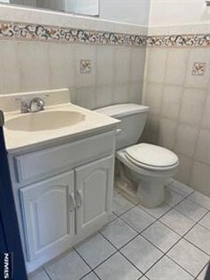 Building Photo - 2707 Central Ave