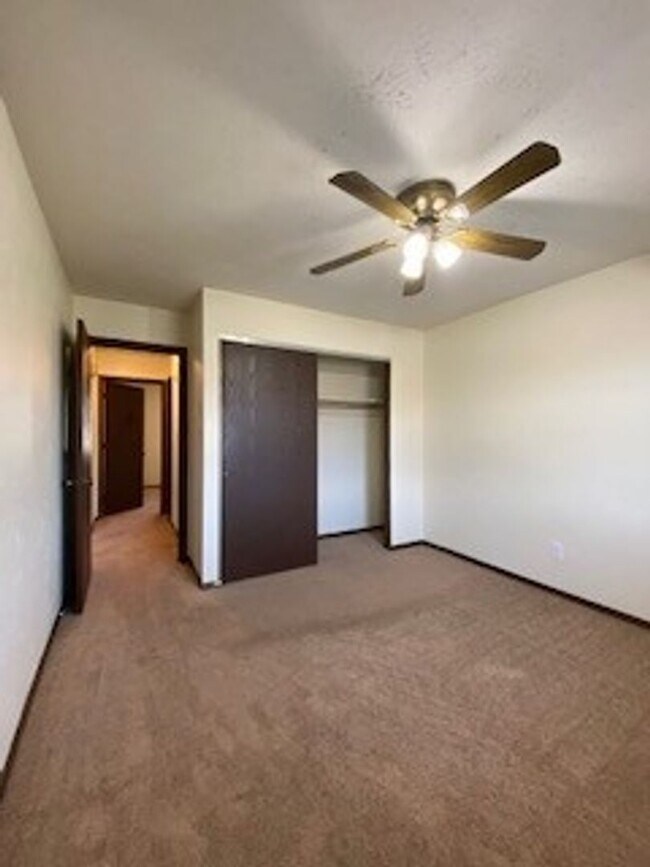 Building Photo - 1312 Co Rd 6